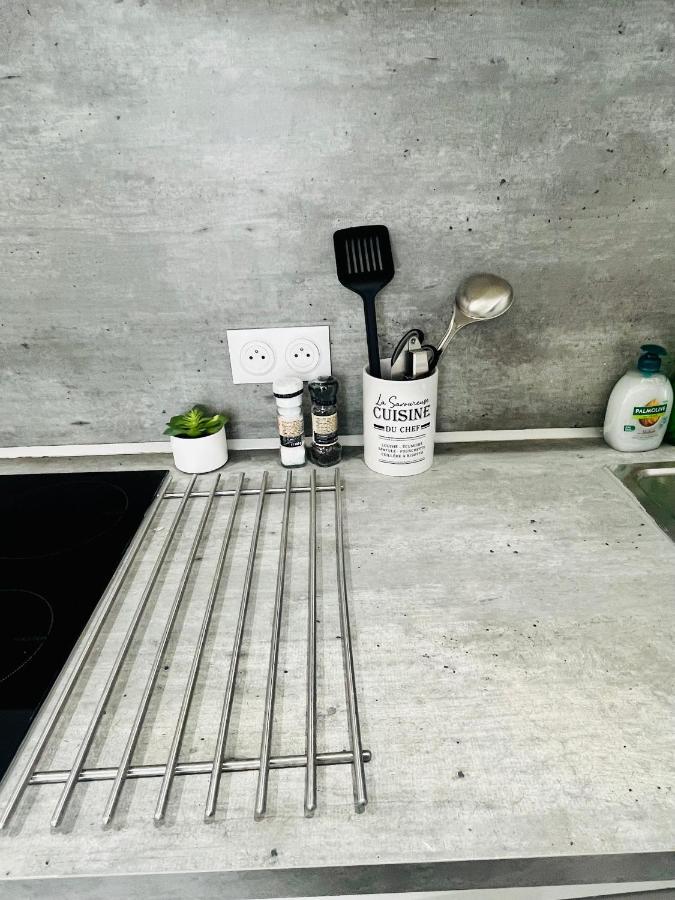 Superbe Duplex Design Neuf 2 Chambres, Climatise Tout Confort, Facile D,Acces Stationnement Gratuit Marseille Eksteriør billede